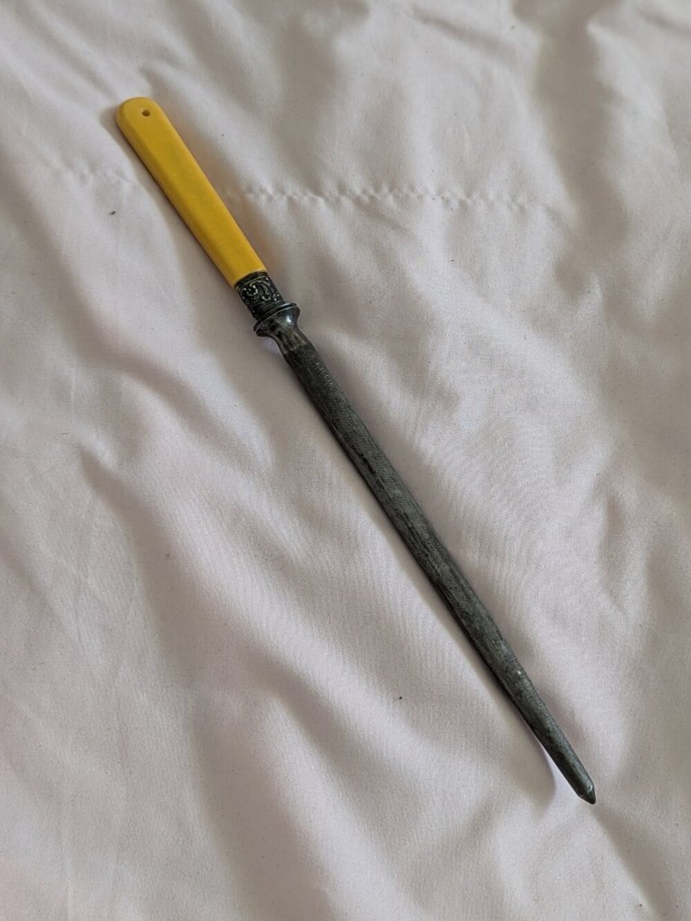 E.M. Dickinson Silver Yellow Knife Honing Steel